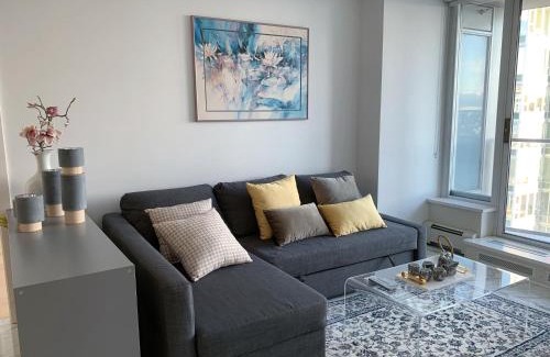Crosstown Apartment | DOWNTOWN AmazingView 2BD2BA FreeParking