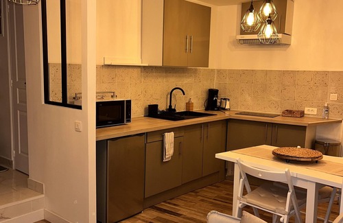 Crepy-en-Valois Apartment | Downtown apartment