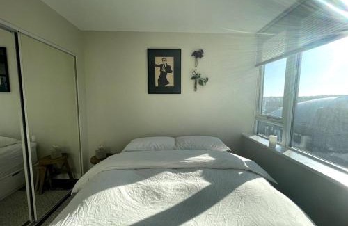 Crosstown Apartment | Downtown Apartment