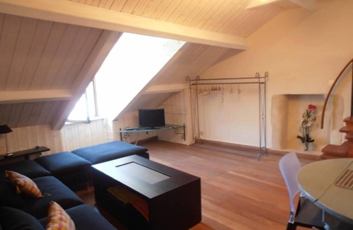 Le Palais Apartment | Downtown apartment with breathtaking view of the port and the Vauban citadel