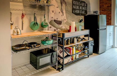 Downtown Harrisburg Apartment | Downtown Artist Enclave