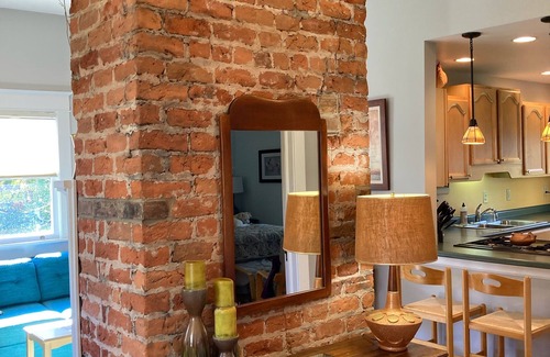 Historic Montford Cottage | Downtown Asheville, Historic Montford, Fenced in Yard for Pets