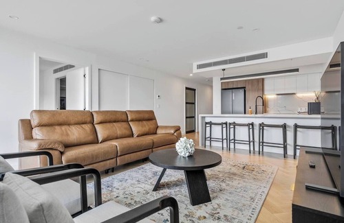Hobart Central Business District Apartment | Downtown at The Elliott Modern City Style