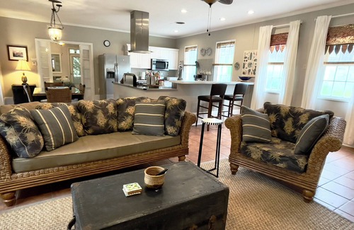 Beaufort House | Downtown Beaufort- beautifully renovated chapel on edge of Historic District!