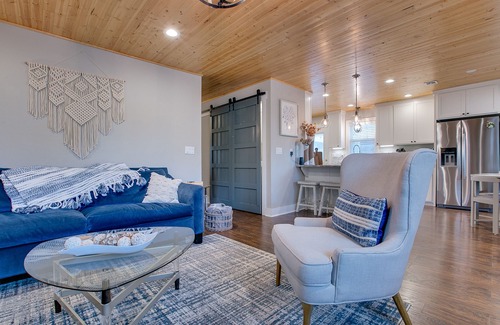 Downtown House | Downtown Bentonville home w/close access to trails & minutes to Crystal Bridges