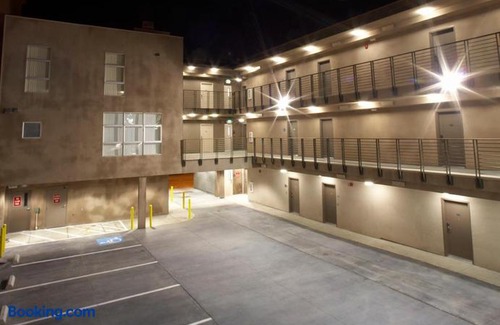 Downtown Berkeley Hotel | Downtown Berkeley Inn