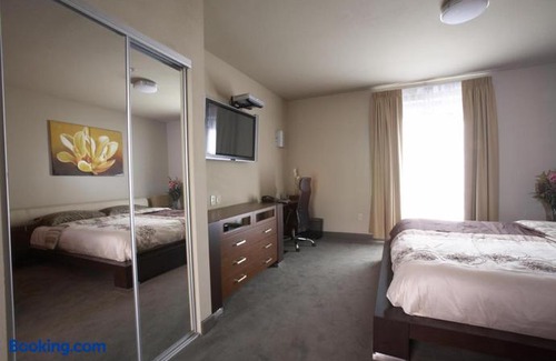 Downtown Berkeley Hotel | Downtown Berkeley Inn