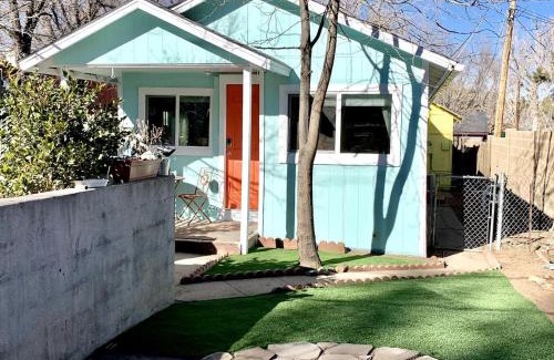 Prescott House | Downtown Birdie Walk to Whiskey Row