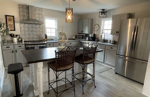 Washington House | Downtown Boho Bungalow