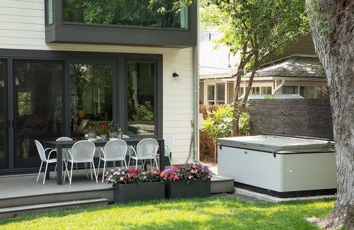 Whittier House | DOWNTOWN BOULDER: Modern Family Home with large, private yard, hot tub.