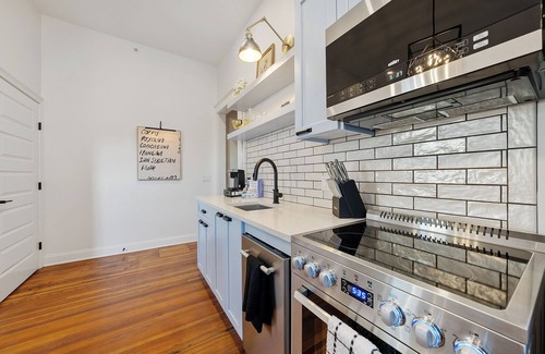 Sandusky Condo | Downtown Boutique Condo near Waterfront