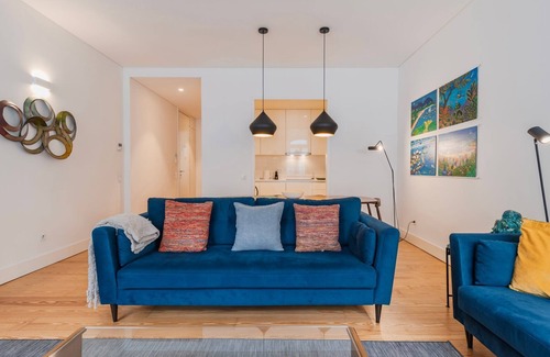 Santa Maria Maior Apartment | Downtown by the River Apartment by LovelyStay
