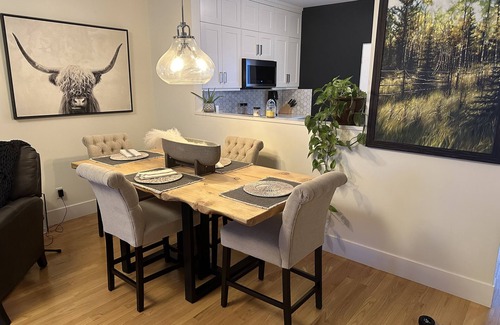 Connaught House | Downtown Calgary 2-bedroom Townhouse