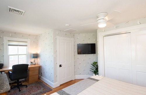 Cambridge House | Downtown Cambridge | Historic Charm | Modern Upgrades