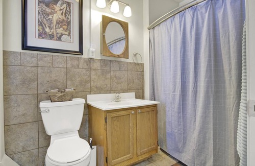 Carlisle House | Downtown Carlisle Townhouse