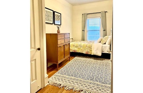 Meadville House | Downtown Centrally Located Apartment