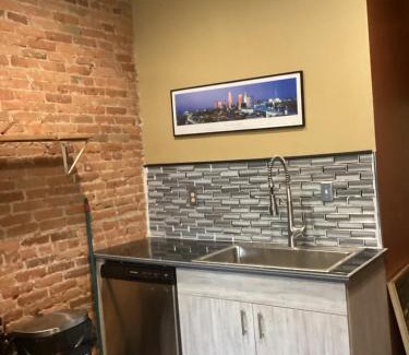Downtown Cleveland Apartment | Downtown Cleveland Historic District