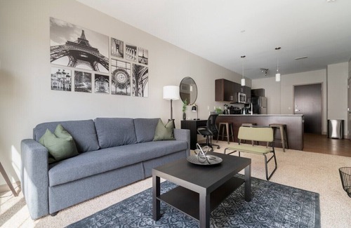 Uptown District Apartment | Downtown Columbus Apartment