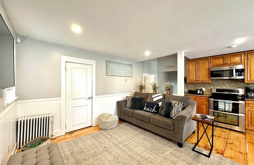 Fifth Ward Condo | Downtown Condo on Thames Street