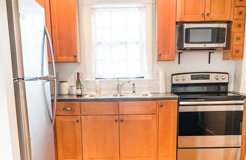 Covington Apartment | Downtown Covington private apartment in upscale neighborhood.