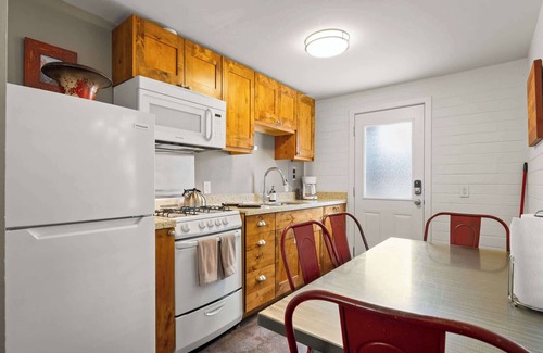 Moab Condo | Downtown Cozy Home Base - Purple Sage 5