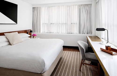 Connecticut Ave - K Street Hotel | Downtown D.C. King Room – Near National Mall & Georgetown