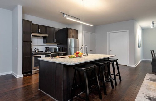 Downtown Dallas Apartment | Downtown Dallas CozySuites w/gym #2
