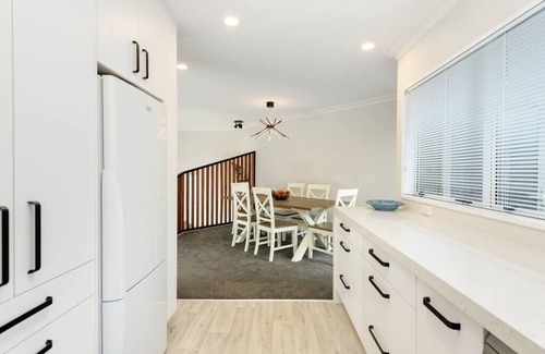Mount Maunganui House | Downtown Delight in Mt Maunganui