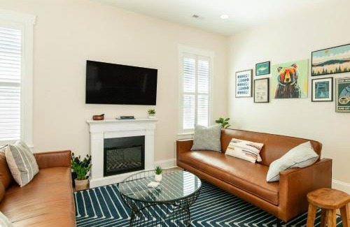 Brevard House | Downtown Delight