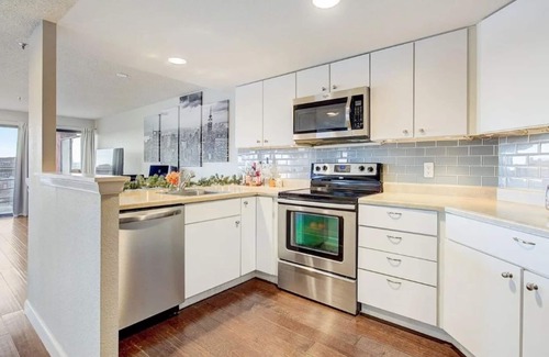 Uptown Condo | Downtown Denver Condo Perfect for Work and Play