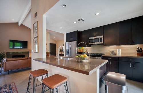 Sunmor House | Downtown Desert Oasis Hideaway | Pool | Hot Tub