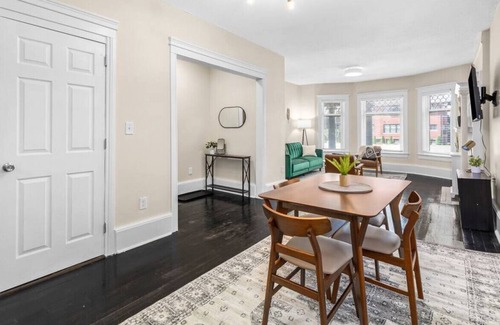 Brush Park Apartment | Downtown Detroit Brush Park APT