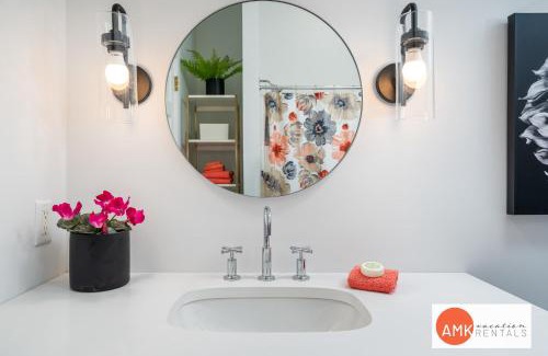Douglas Apartment | Downtown Douglas Coach House