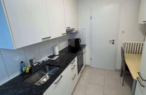 Oerlikon Apartment | Downtown Dream 3,5BR with Balcony and Style