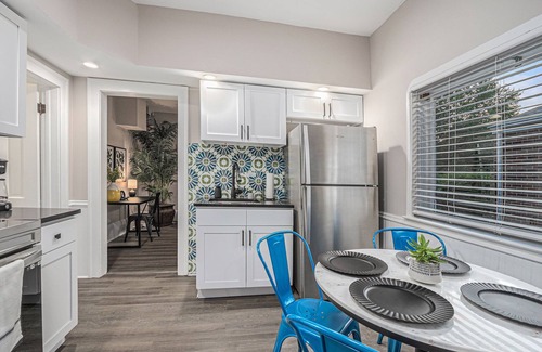 Valparaiso Apartment | Downtown Dream Apartment 1N. Retro Vibes!