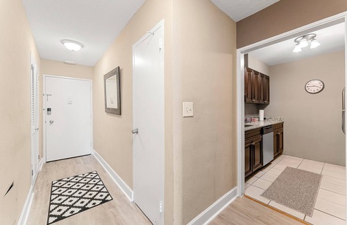 Peachtree Center Condo | Downtown Dream: Luxury High Rise 1-bedroom Getaway Awaits