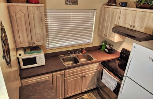 Sanford Apartment | Downtown Duplex A Amazing Location