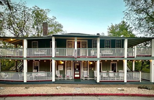 Eureka Springs Historic District Apartment | Downtown Edgewood Terr Piedmont