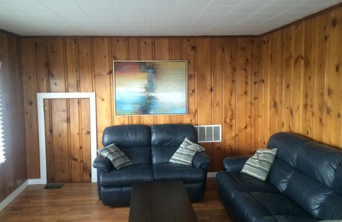 Elk Rapids Apartment | Downtown Elk Rapids , Upper Floor, 2 Bedroom 1.5 bath