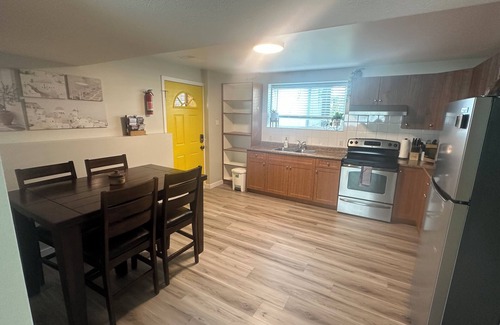 Golden House | Downtown Family-Friendly Basement Guest Suite, near Goldens best attractions!