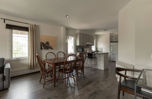 Mont-Tremblant Apartment | Downtown | FREE shuttle to Ski Resort Ice Rink