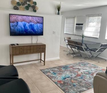 Sailboat Bend Apartment | Downtown FTL apartments on the River