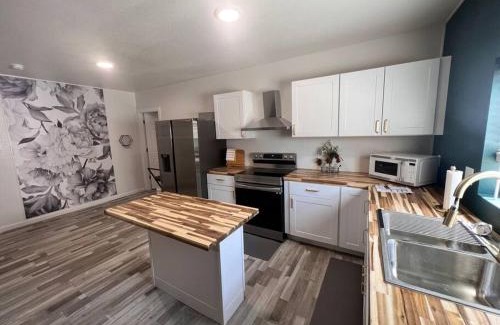 Casper Apartment | Downtown Garden Escape