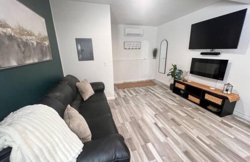 Casper Apartment | Downtown Garden Escape