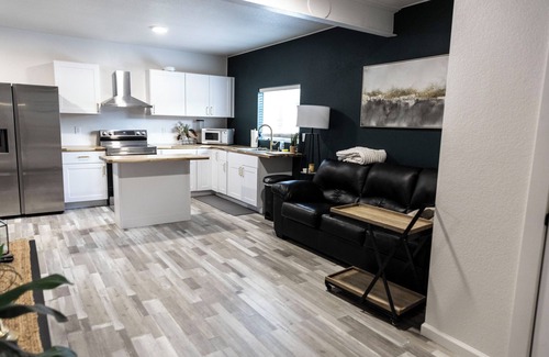 Casper Apartment | Downtown Garden Escape