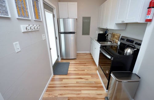 The Gate Apartment | Downtown Gate District Apartment, Convenient To Everything, King Bed (2FR)