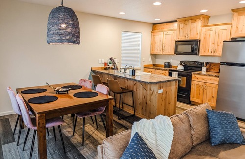 Philomath House | Downtown Getaway close to Corvallis