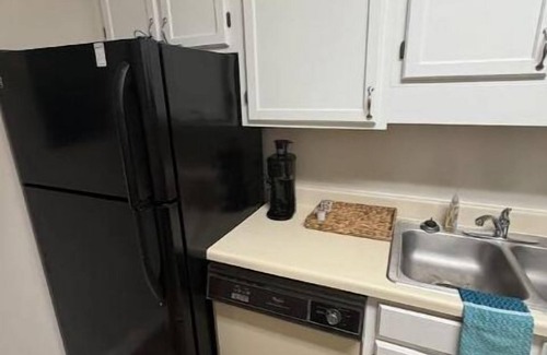 University Hill Apartment | Downtown Getaway/Free Parking