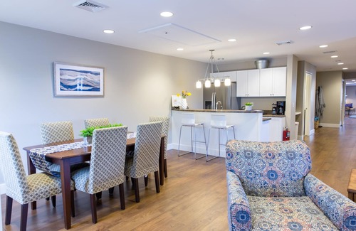 Caseville Condo | Downtown Getaway