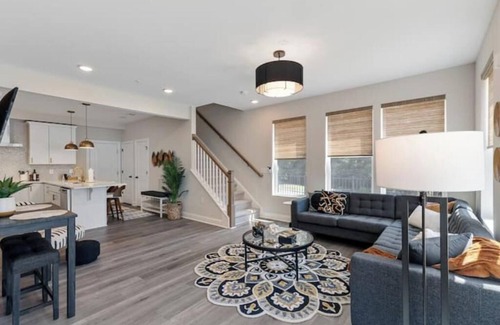 Wake Forest Condo | Downtown Getaway: Wake Forest - Walkable to Downtown!